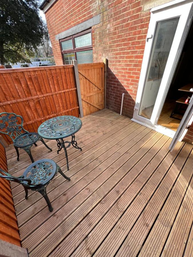 Apartamento Flat 8, 10 St Johns Bournemouth Exterior foto